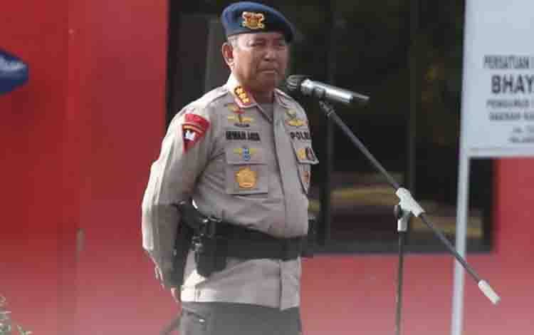 Dansat Brimob Polda Kalteng Pimpin Apel Kesiapsiagaan Pengamanan Hari Buruh Internasional
