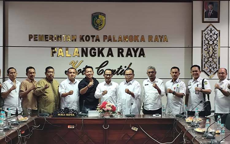 Wali Kota Palangka Raya Dukung Peringatan May Day 2026, Harapkan Berjalan Tertib dan Positif
