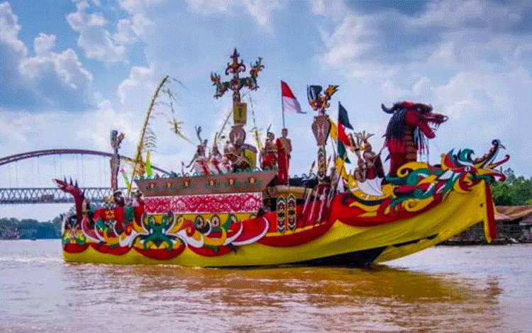 Perahu hias FBIM tahun lalu. (Dokumen MARINI)