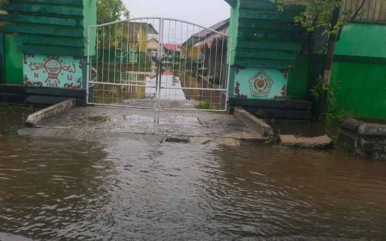 Hujan Lebat Guyur Sampit Sebabkan Banjir di Sejumlah Wilayah