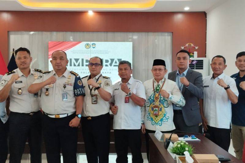 Rapat Tim Pora di Kantor Imigrasi Kelas I Non TPI Palangka Raya, Rabu (29/4/2026). ANTARA/Rendhik Andika