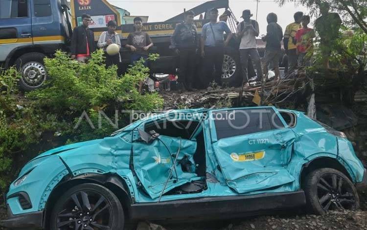 Ini Penyebab Mobil Listrik Bisa Mati Mendadak Saat Melintasi Rel Kereta
