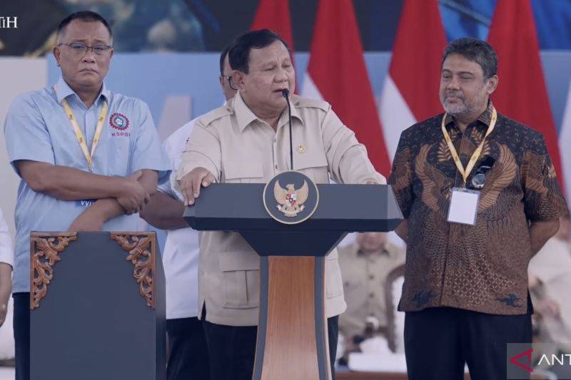 Prabowo Siapkan KUR Bunga 5 Persen untuk Dorong Ekonomi Rakyat