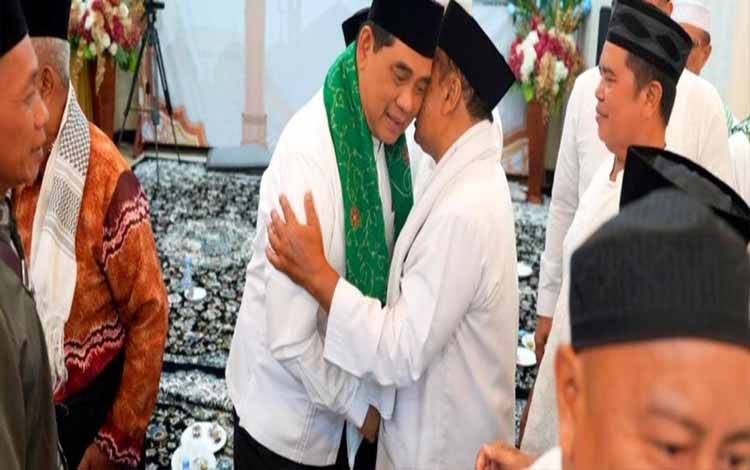 Bupati Barito Utara Lepas Jamaah Haji 2026, Tekankan Kesehatan dan Solidaritas di Tanah Suci