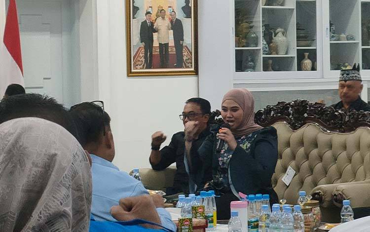 Anggota DPD Siti Aseanti Siap Kawal Hak Buruh Kalteng hingga ke Tingkat Pusat