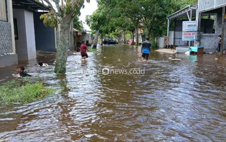 Drainase Buruk Jadi Penyebab Banjir di Sampit Meski Hujan Hanya 3 Jam