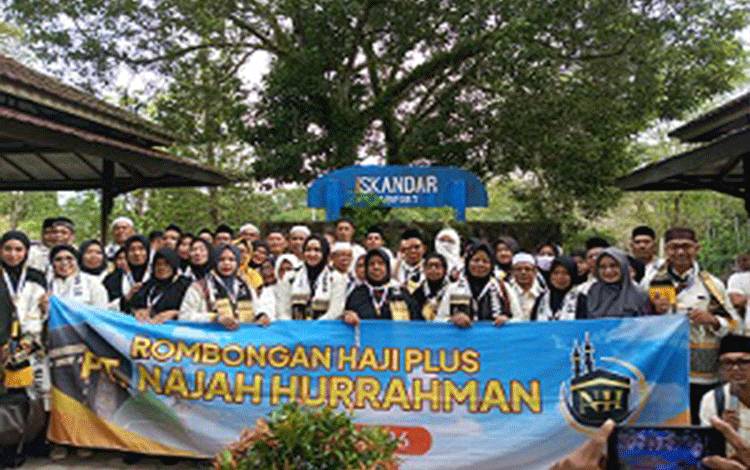 PT Najah Hurrahman Berangkatkan 68 Jamaah Haji Khusus Kobar