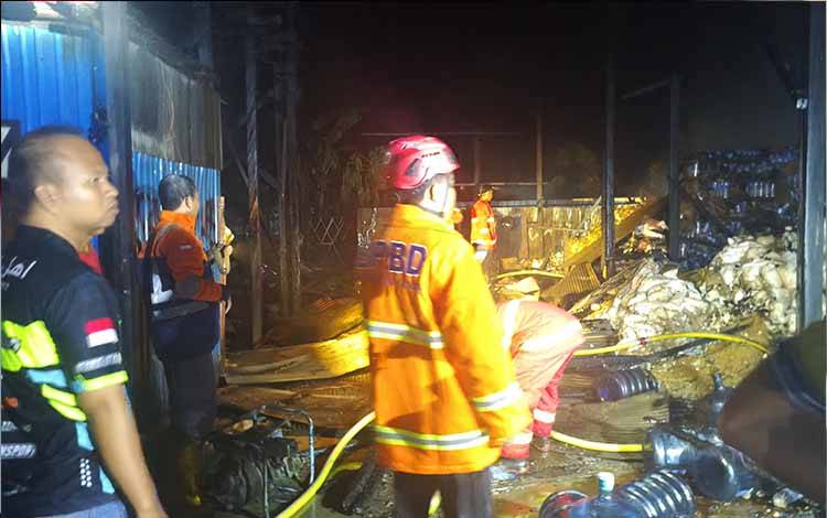 Kebakaran Sei Tatas Akibatkan 3 KK Terdampak, 1 Rumah dan Gudang Sembako Rusak