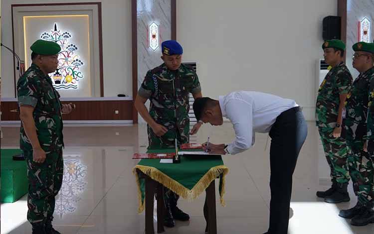 Tegaskan Komitmen Bersih, Pangdam Zainul Arifin Pimpin Penandatanganan Pakta Integritas