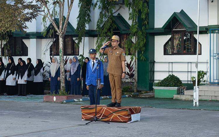 SMP Islam Darussalam Lantik 33 Pengurus OSIS Baru di Moment Hardiknas 2026