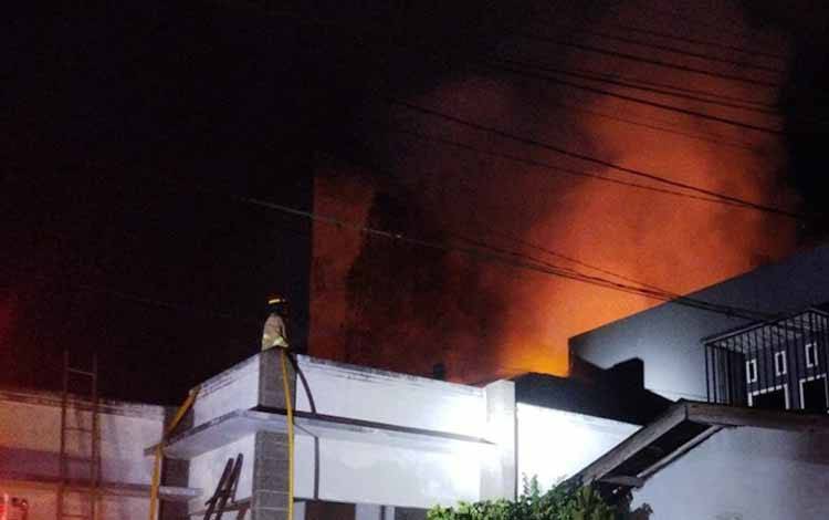 Kebakaran Ruko Gudang Sembako di Sidorejo, Kerugian Ditaksir Rp500 Juta
