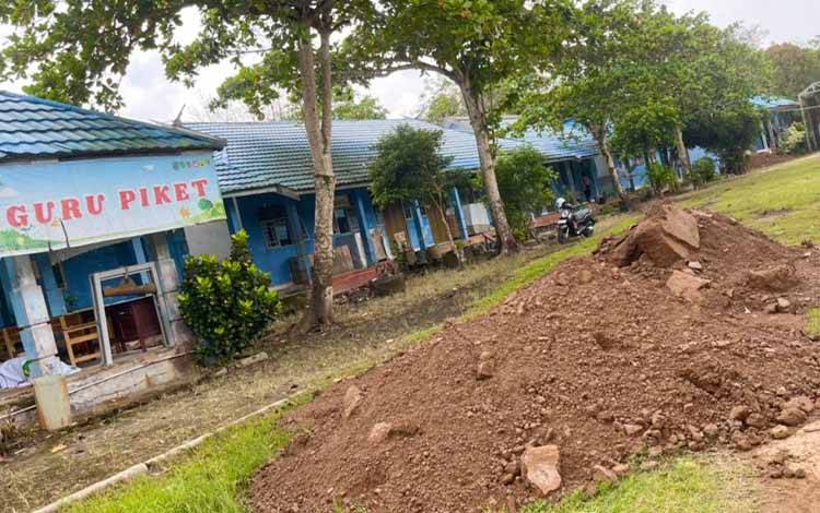 PLN Nusantara Power Salurkan Bantuan FABA untuk Pengembangan Fasilitas SMKN 1 Pulang Pisau