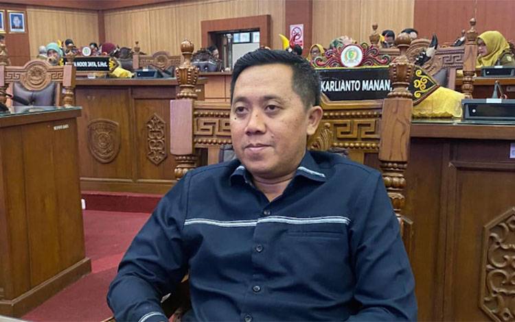 Ketua Komisi III DPRD Palangka Raya Ingatkan Pemda Hati-hati Keluarkan Kebijakan BBM