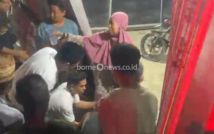 Mobil dan Motor Terlibat Kecelakaan di Griya Permata Alalak, Sopir Sempat Diamuk Warga