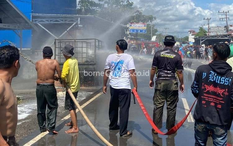 Pikap Terbakar di Palingkau Lama Kapuas, BPBD Pastikan Tidak Ada Korban Jiwa