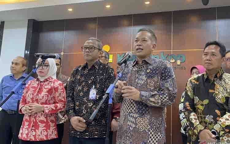 Kemenkop dan BNSP Siapkan Sertifikasi Manajer Kopdes Merah Putih