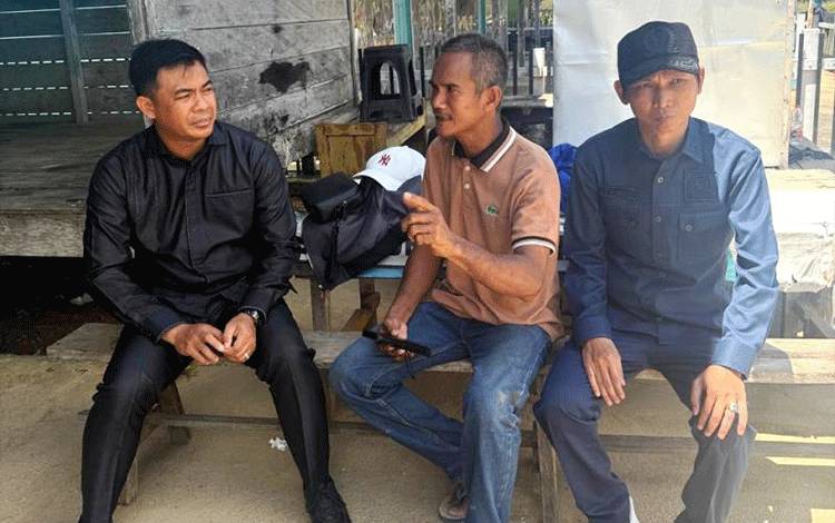 Warga Haragandang Keluhkan Tidak Adanya Tenaga Kesehatan di Desa