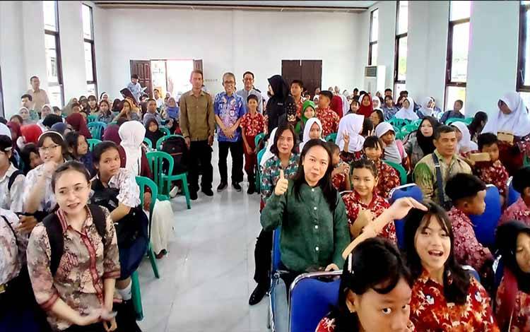 Kadis Pendidikan Barito Utara Buka FLS3N 2026, Dorong Siswa Kembangkan Kreativitas Seni dan Sastra