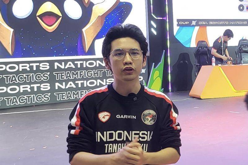 Atlet timnas esports Indonesia nomor Teamfight Tactics (TFT) Stefanus Aditya Witjaksono berbicara usai meraih medali emas pada SEA Esports Nations Cup (ENC) 2026 di Ho Chi Minh, Vietnam, Sabtu (9/5/2026). (ANTARA/HO-PB ESI)