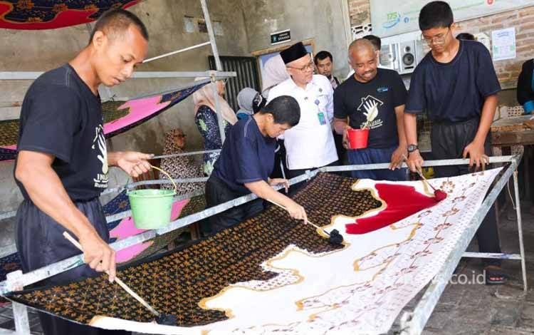 Kemnaker Kawal Pemenuhan Hak Pekerja Penyandang Disabilitas di Sektor Industri