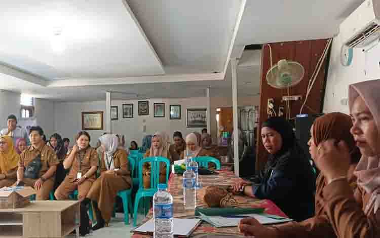 TP PKK dan Disdalduk KBP3A Barito Utara Gelar Pelatihan DASHAT Cegah Stunting di Lahei Barat