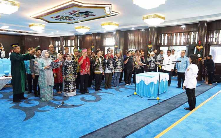 Dewan Juri Festival Budaya Isen Mulang 2026 Resmi Diambil Sumpah
