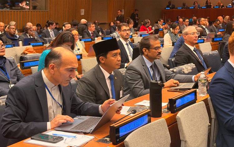 Menteri Kehutanan (Menhut) Raja Juli Antoni menghadiri Sidang ke-21 United Nations Forum on Forests (UNFF21) yang diselenggarakan di Markas Besar PBB, New York, Amerika Serikat, Senin (11/5/2026). (ANTARA/HO-Kemenhut RI)