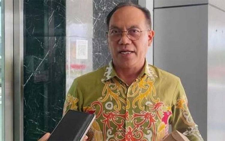 Anggota Komisi III DPRD Palangka Raya, Hasan Busyairi (FOTO: MARINI)