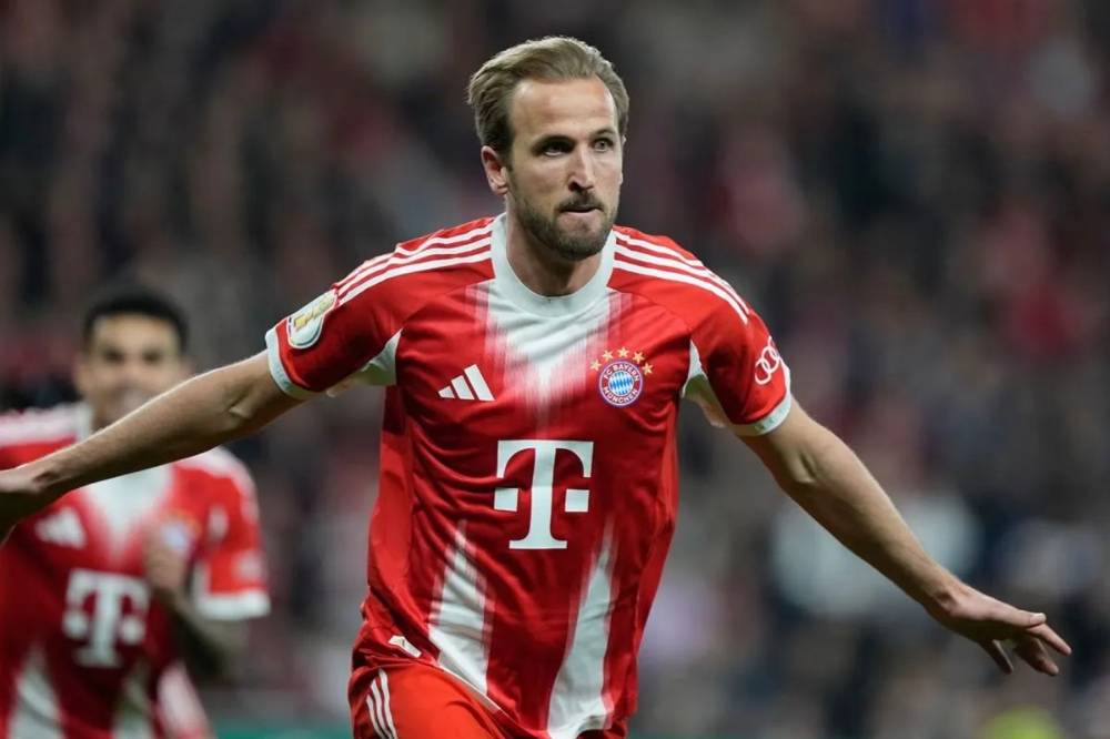 Harry Kane Hattrick Bayern Munich Tutup Musim dengan Kemenangan Besar