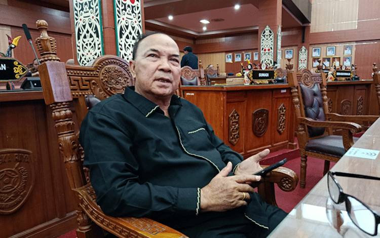 Anggota DPRD Palangka Raya, Salundik. (Foto: MARINI)