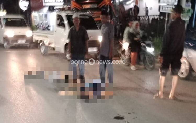 Kondisi TKP sesaat pascainsiden lakalantas di Jalan Tembus Pramuka, Banjarmasin, pada Senin malam, 18 Mei 2026. (FOTO: Rescue Bjm)