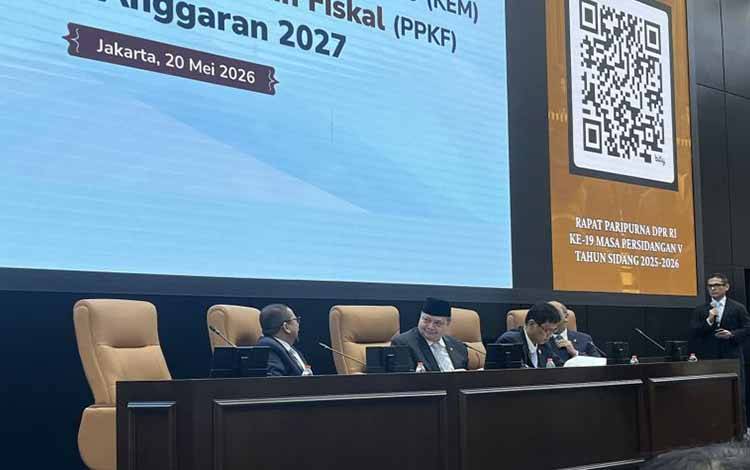 Konferensi pers jajaran pejabat pemerintah soal Kerangka Ekonomi Makro dan Pokok-Pokok Kebijakan Fiskal (KEM-PPKF) di Jakarta, Rabu (20/5/2026). (ANTARA/AMuzdaffar Fauzan)