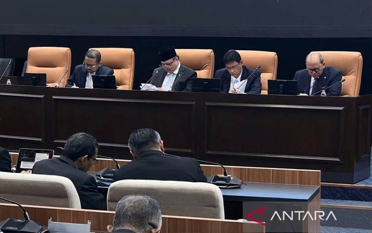 Bakom: Prabowo Perkuat Pengawasan Ekspor Demi Jalankan Pasal 33 UUD 45