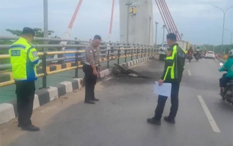 Polresta Banjarmasin Ungkap Penyebab Mobil dan Dua Motor Terbakar di Jembatan Alalak