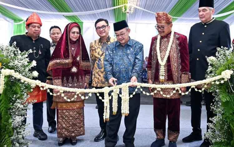 Mendikdasmen Apresiasi Sekolah Swasta Hadirkan Pendidikan Bermutu