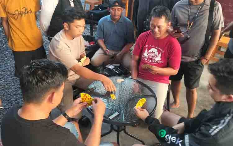 Lomba Domino Jurnalis Kembali Munculkan Jawara Baru