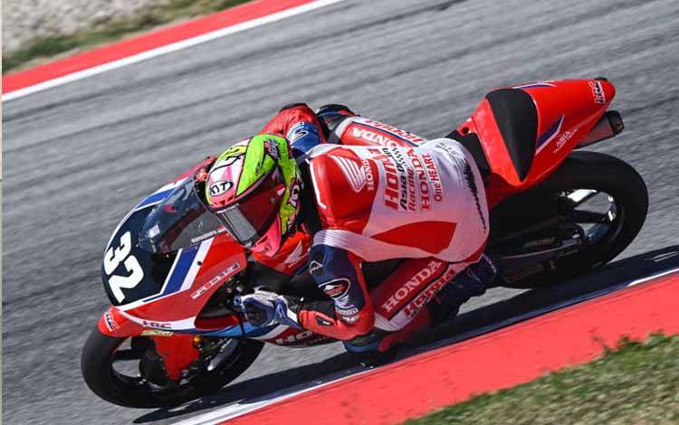 Ramadhipa ke Posisi Kedua Klasemen Moto3 Junior Usai Revisi Catalunya