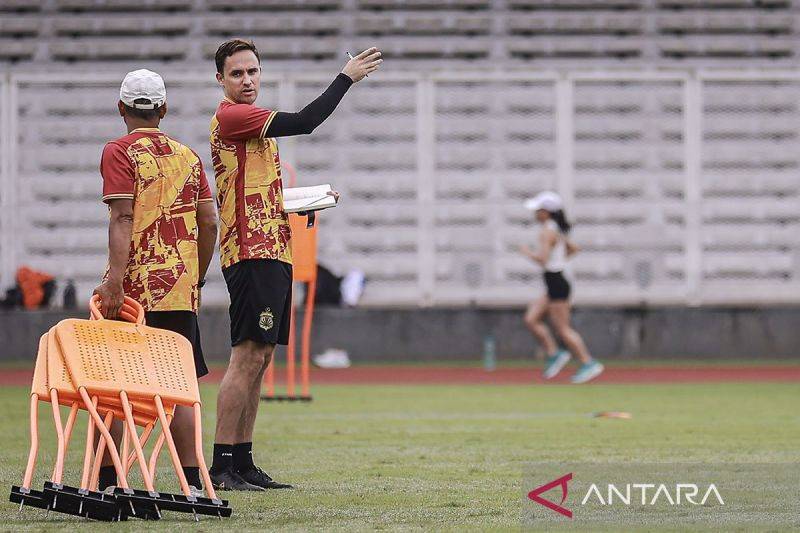 Paul Munster Dipastikan Tetap Latih Bhayangkara FC di Super League Musim Depan
