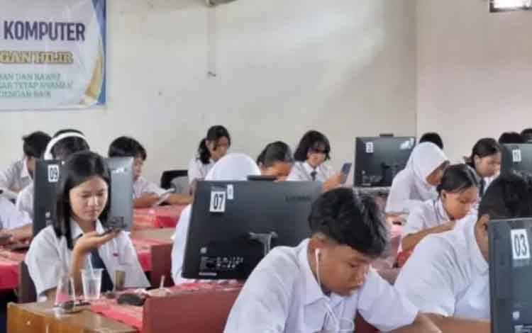 Balai Bahasa Kalteng Dampingi Kegiatan UKBI Adaptif di SMPN 5 Katingan Hilir
