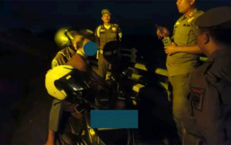 Satpol PP Seruyan Gelar Patroli Imbau Muda-Mudi Jaga Ketertiban