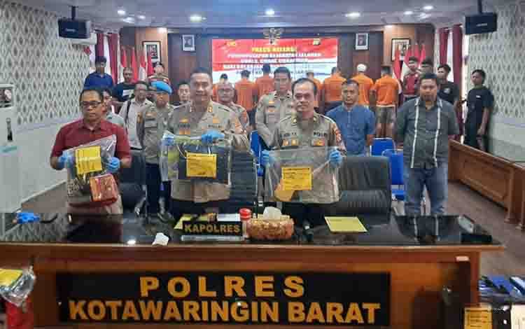 Jebol Gembok Kedai Kopi, Pemuda di Pangkalan Bun Ditangkap saat Jual Hasil Curian di Facebook