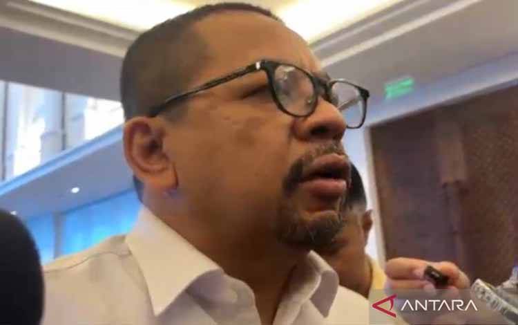 Kepala Badan Komunikasi Pemerintah (Bakom) Muhammad Qodari menghadiri jumpa pers persiapan PT Danantara Sumberdaya Indonesia di Jakarta, Minggu (31/5/2026). (ANTARA/Azfar Muhammad)