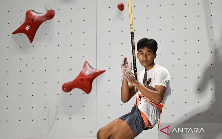 Antasyafi Robby Al Hilmi Raih Perak World Climbing Series Madrid 2026