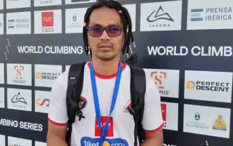 Dokumentasi pelatih tim panjat tebing disiplin speed Indonesia Galar Pandu Asmoro seusai turnamen di Madrid, Spanyol. PP FPTI