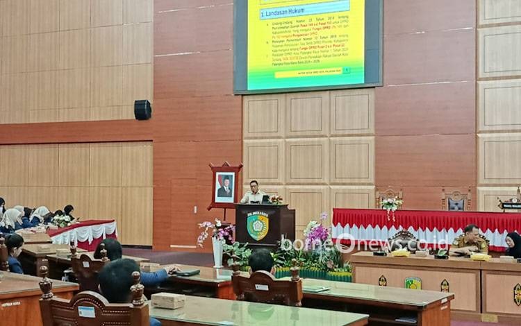 Subandi Kenalkan Sistem Administrasi DPRD kepada Mahasiswa UMPR