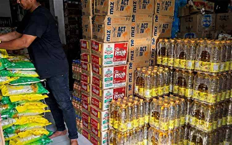 Bulog Kalteng Tegaskan Mitra Minyakita yang Jual di Atas HET di Kapuas Bisa Dicabut Kemitraannya