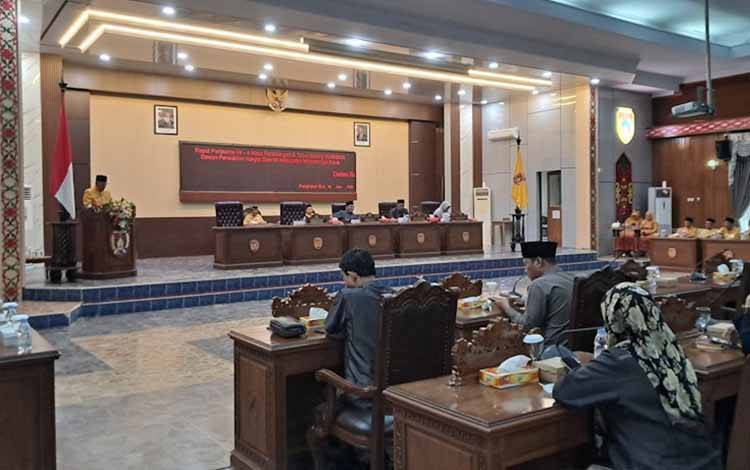 Pemkab Kobar Siap Tertibkan Bangunan dan Hidupkan Kembali Pasar Sayangan
