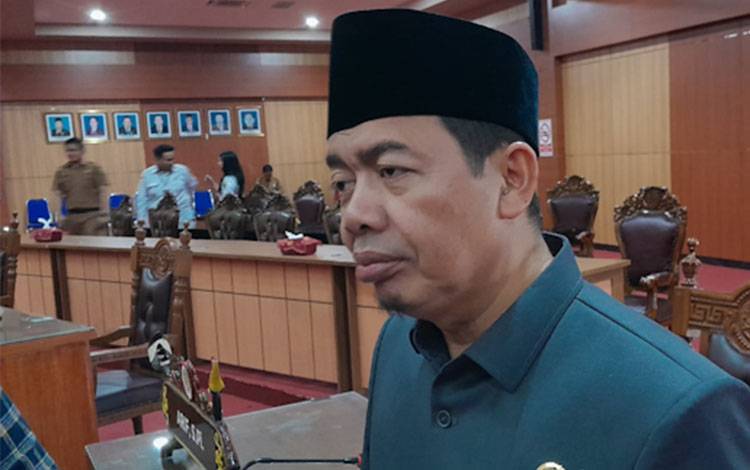 DPRD Palangka Raya Ingatkan Orang Tua Waspadai Calo Saat SPMB