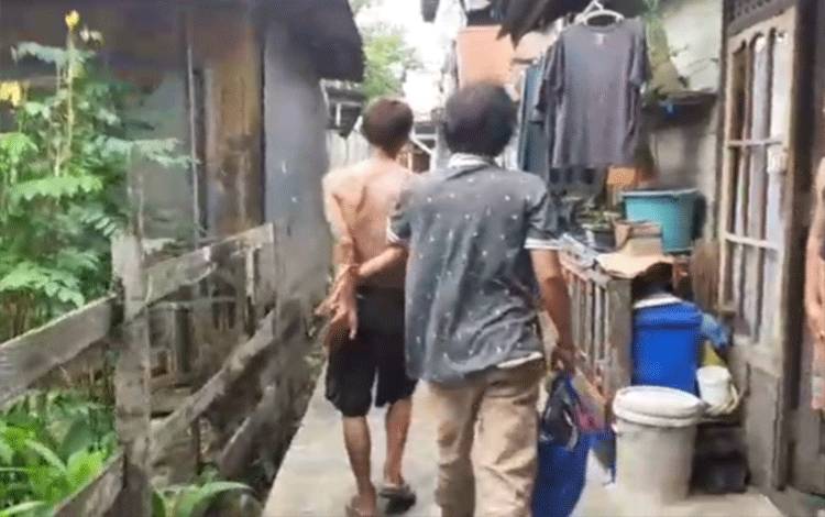 Dalih Minta Sumbangan, Pria di Teluk Tiram di Tangkap Warga Karena Ambil Dompet