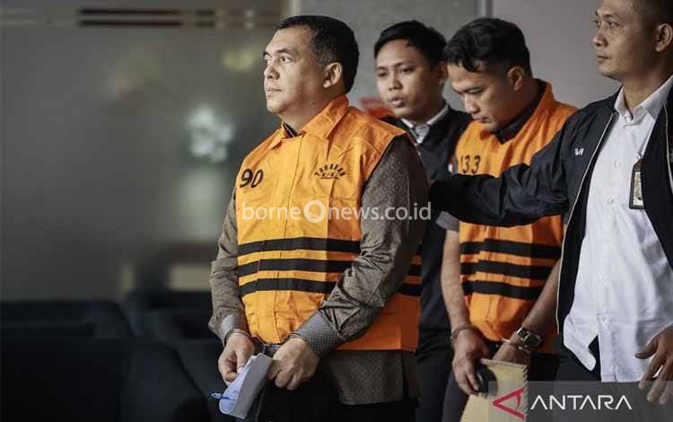 KPK Duga Silmy Karim Terima Uang Pemerasan Sejak Jabat Dirjen Imigrasi